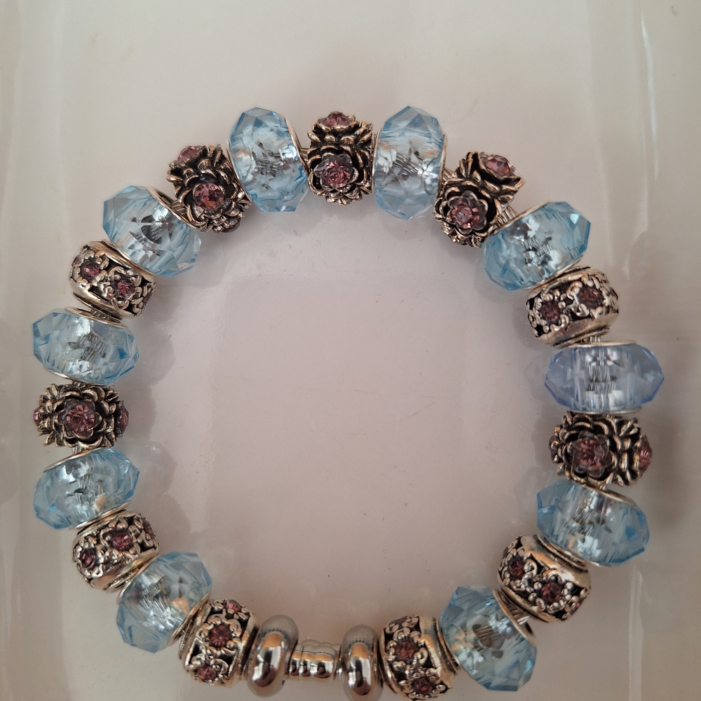 Elegant Blue and Silver Beaded Bracelet